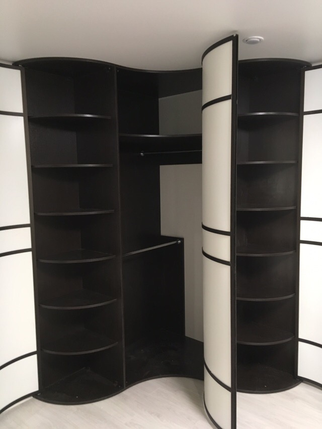 комбинированный радиусный шкаф